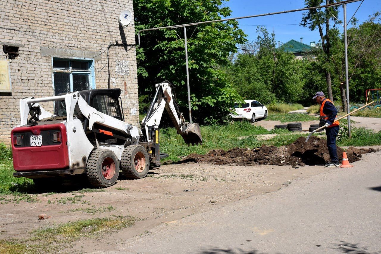 В Балаково начался ремонт дворовых территорий в рамках депутатского проекта  - Балаковские вести